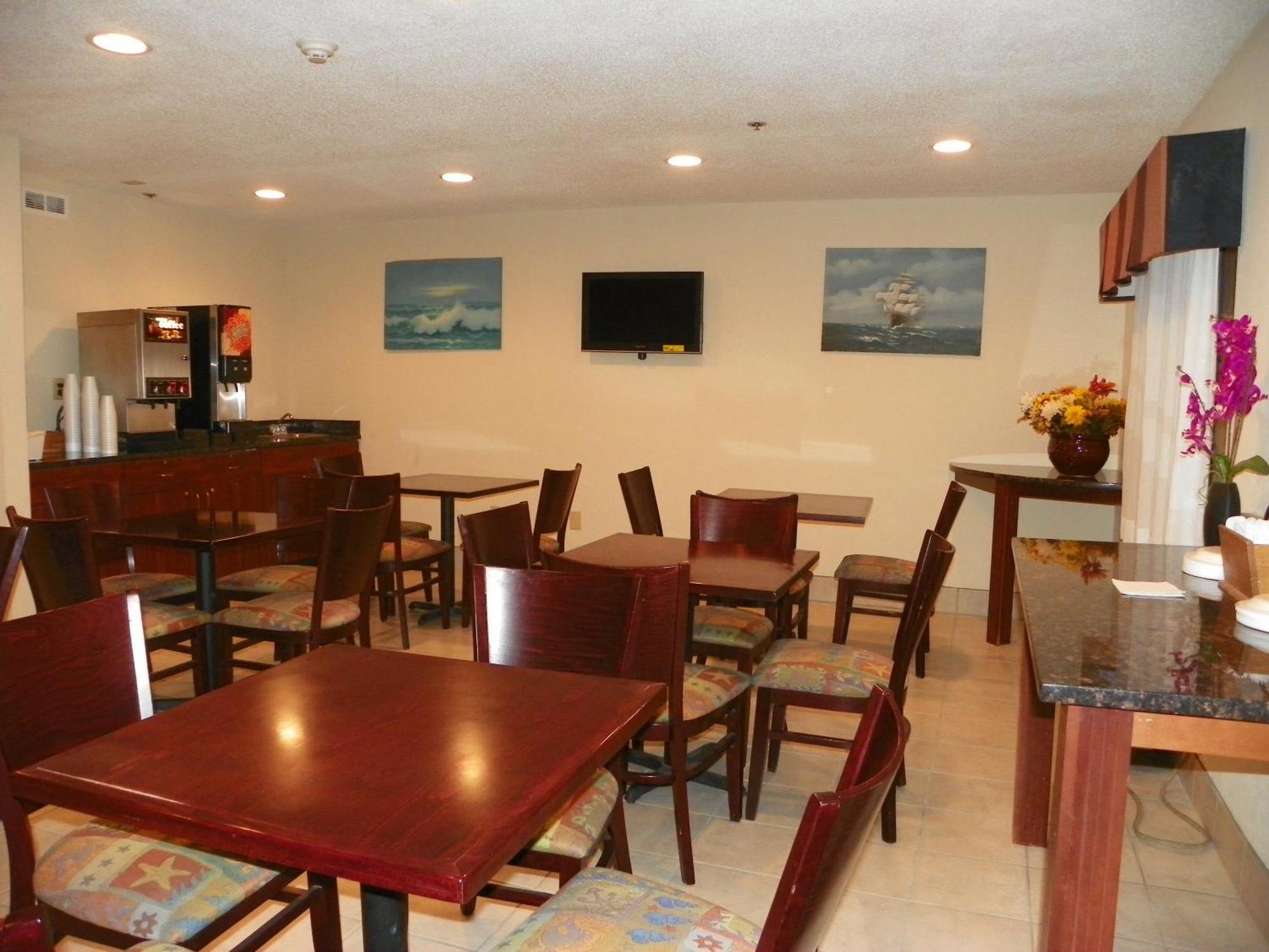 Royalton Inn & Suites Upper Sandusky Eksteriør billede